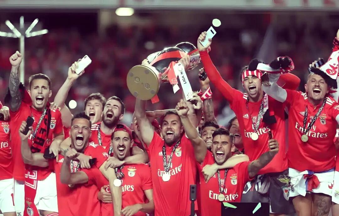 包含太狠了！今晚休斯敦火箭备战葡超摩纳哥赛后伤情更新，今夜调整名单的词条