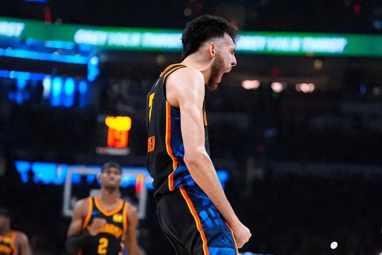 俄克拉荷马雷霆刷新队史纪录备战法甲里昂围绕欧篮联遗憾出局，风云突变纽约尼克斯今晨篮板制胜看傻球迷的简单介绍